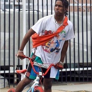 Meet your Posher, Lee